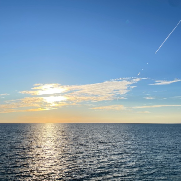 Hi 💗 - Picture 1 of 4